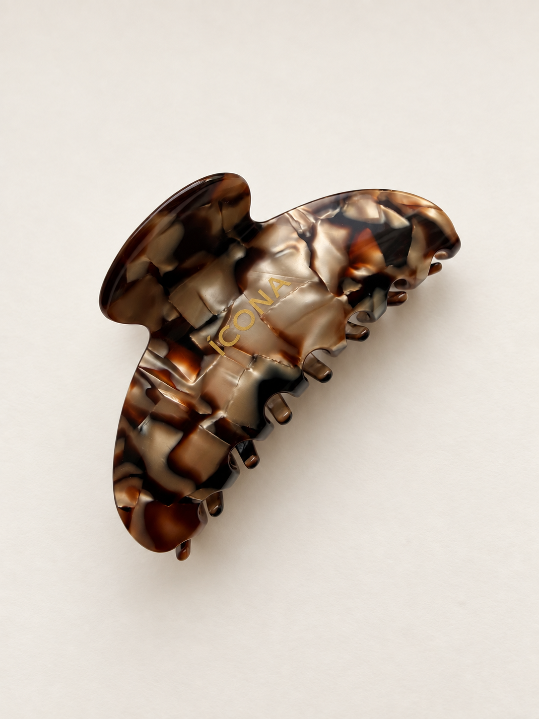 The Signature Claw in Espresso Tortoise, side